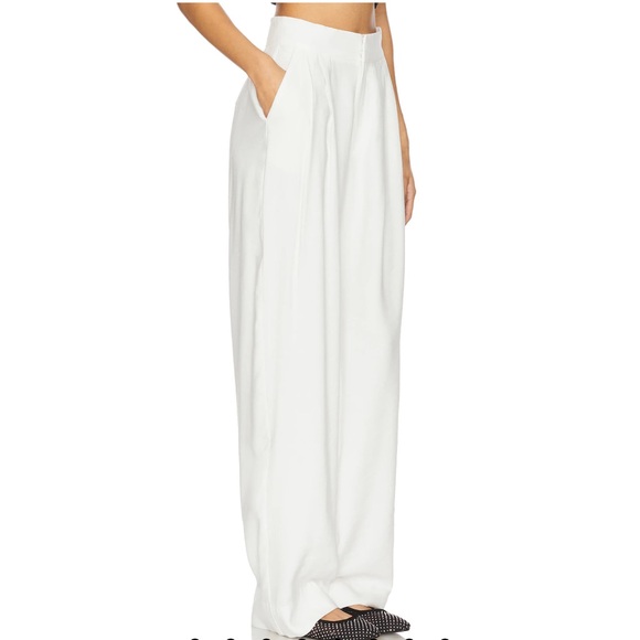 NONchalant Wide Leg Pants in White - NWT